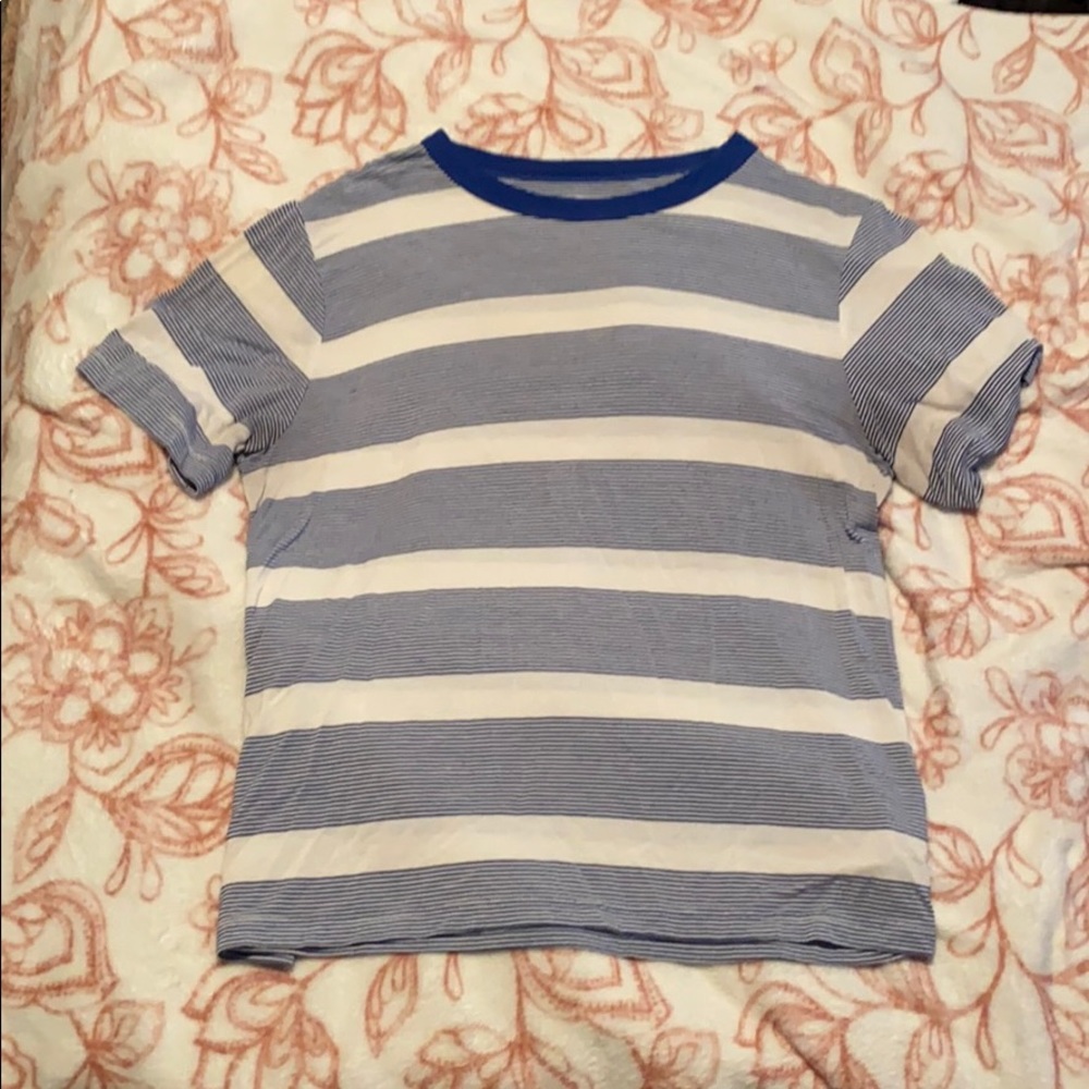 blue n white striped american eagle shirt